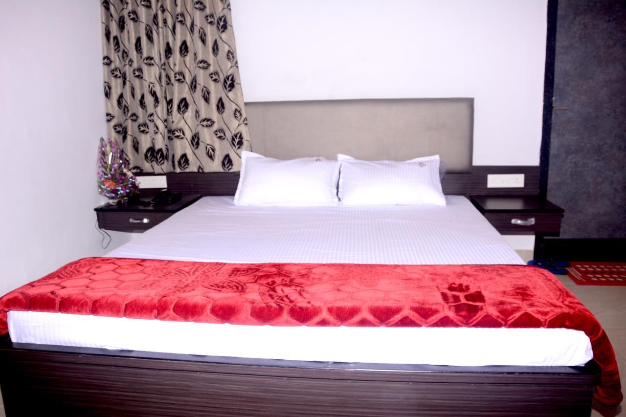 Hotel Raj Heritage Raipur  Ngoại thất bức ảnh