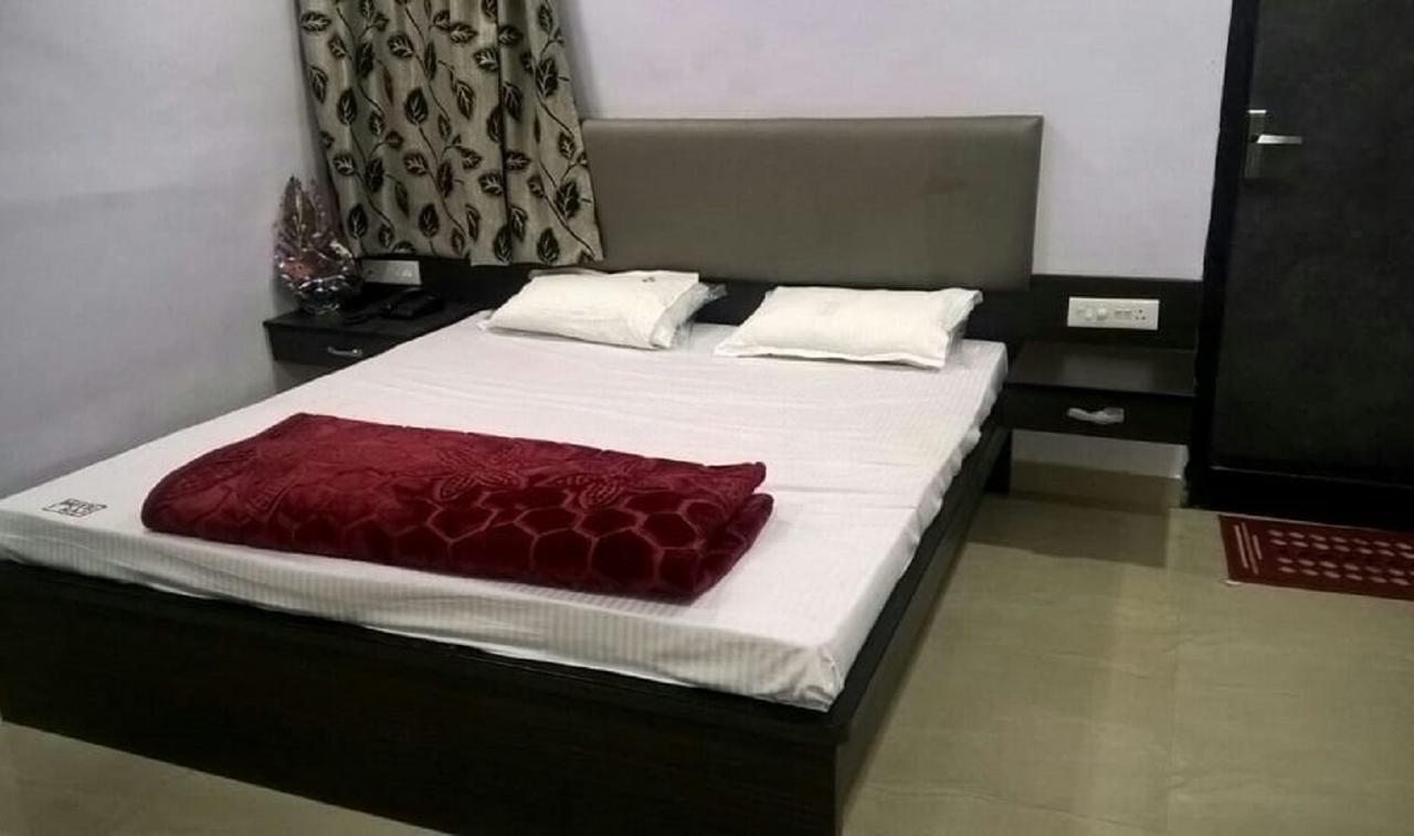 Hotel Raj Heritage Raipur  Ngoại thất bức ảnh