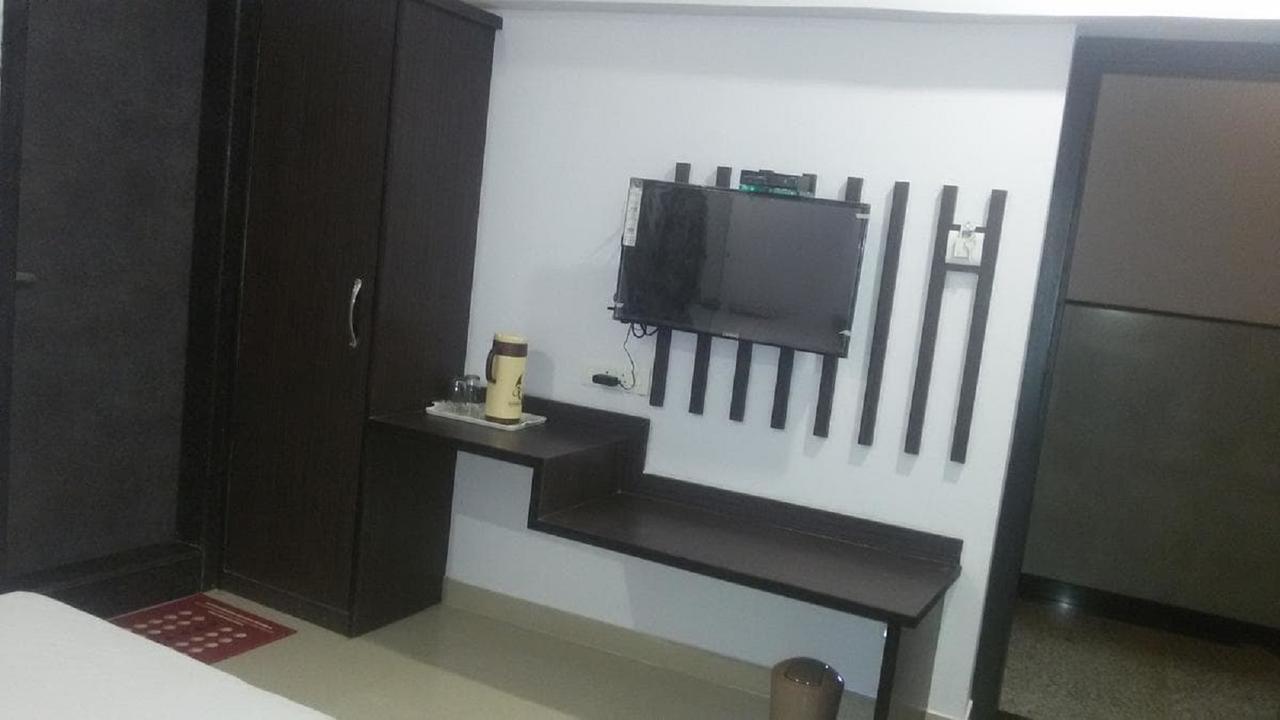 Hotel Raj Heritage Raipur  Ngoại thất bức ảnh